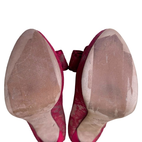 Valentino Garavani Red Bow Heels - Picture 9 of 11